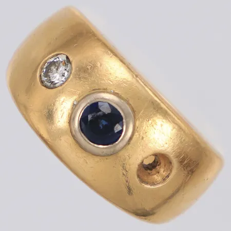 Ring med sten och diamant 1x ca0,29ct, skadad sten, diamant saknas, defekt, 18K  Vikt: 31,7 g