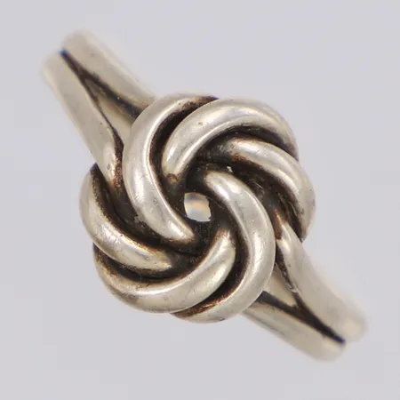 Ring, stl:17, 925/1000 silver Vikt: 3,8 g