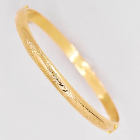 Armring mönstrad Ø 58mm bredd 5,2mm ihålig gravyr bucklig skena 18K Vikt: 8,3 g