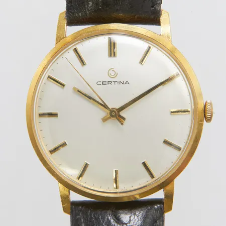 Herrur Certina 18K, manuell, 33,8mm, opersonlig gravyr, repigt glas, läderband samt bygelspänne ej original, inga tillbehör. Vikt: 0 g