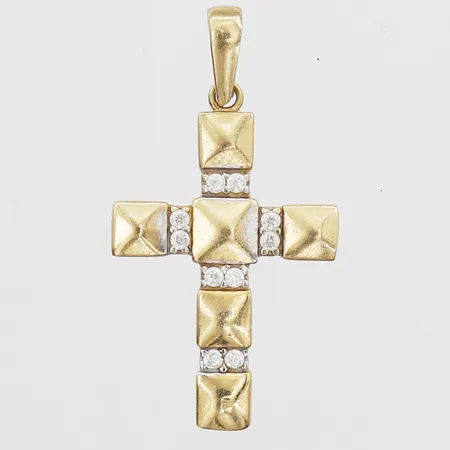 Hänge i form av kors med vita stenar, höjd 25mm, bredd 14mm, 18K guld Vikt: 1,1 g