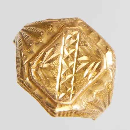 Klackring med mönsterdekor stl:18, bredd: 4,5-16,1mm, 21K Vikt: 7,1 g
