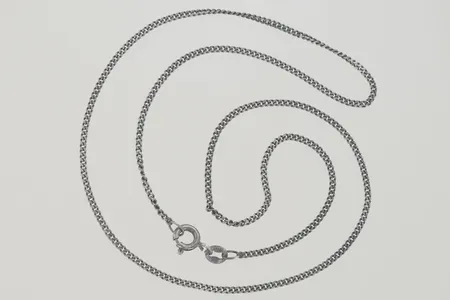 Halskedja pansar längd 42,5 cm bredd 1,3 mm, silver 925/1000 Vikt: 2,9 g