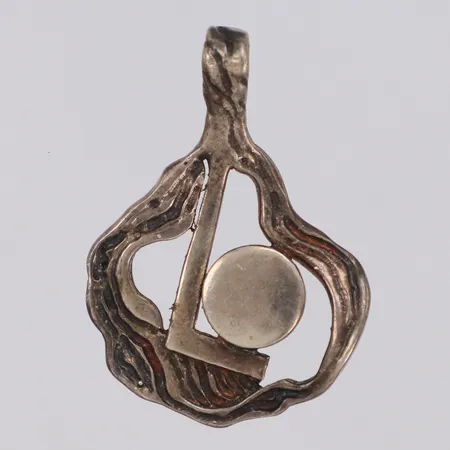 Hänge, längd 32mm, VM -81 signerat Olle Ohlsson, Ba Konstgjuteri, Stockholm 925/1000 silver Vikt: 4,5 g