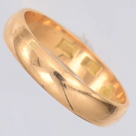 Ring slät stl:17¾, gravyr, 18K Vikt: 3,5 g