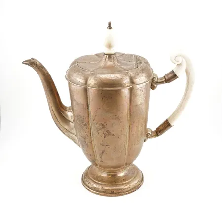Kanna, silver, höjd 19cm, bruttovikt 611gr Vikt: 611 g