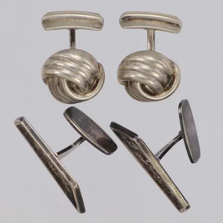 Två par manschettknappar, 830/1000 silver Vikt: 27 g
