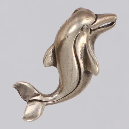 Hänge delfin, längd 28mm, bredd ca 10mm, 925/1000 silver Vikt: 3,8 g