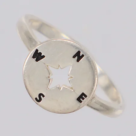 Ring stl:17, 925/1000 silver Vikt: 2,3 g