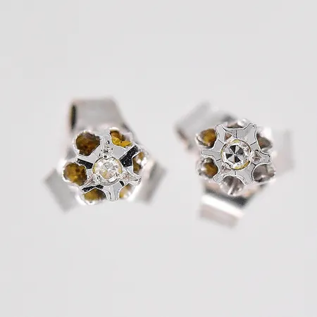 Örhängen Ø 3mm vita stenar vitguld 18K Vikt: 0,9 g