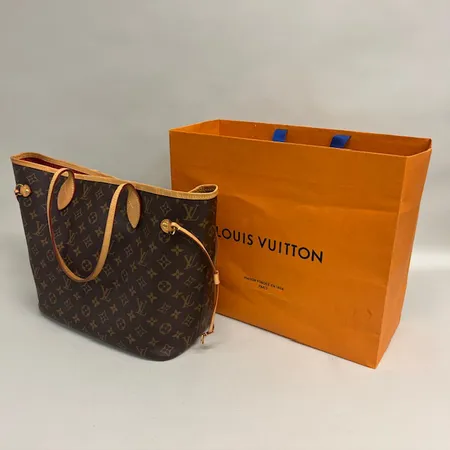 Väska Louis Vuitton Neverfull MM, M41177, 31x28x14cm, monogramcanvas, läderdetaljer, rödrandigt textilfoder, initialer, made in France, bruksskick, kvitto Sydney mars 2018, inga övriga tillbehör