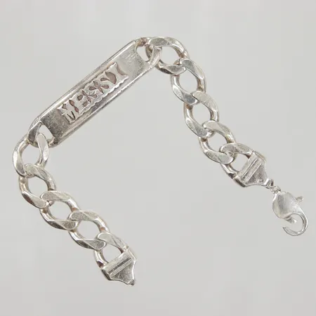 Armband Pansar med namnbricka "Messi" 19,5cm, bredd 12,9mm, sliten ögla vid karbinlås, 925/1000 silver, Vikt: 56,1 g