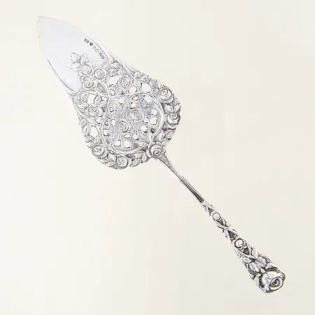 Såsslev modell spets längd 16cm monogram förgylld insida silver 830/1000 Vikt: 36,3 g