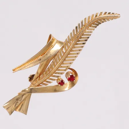 Brosch röda stenar längd 6cm 18K Vikt: 5,6 g