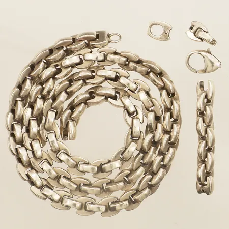 Kedja i flera delar defekt silver 925/1000 Vikt: 94,7 g