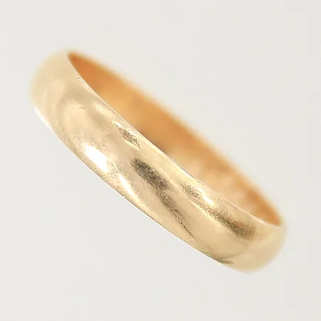Ring med diamanter 6 x ca 0,02ct stl:16 bredd: 2,9-5,5mm, gravyr, 18K   Vikt: 3,1 g