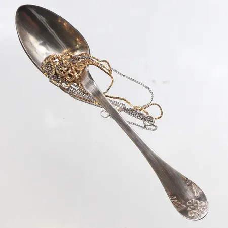 Diverse silver, defekter, ojämnheter, förgyllning, 830-925/1000 silver. Vikt: 15,5 g