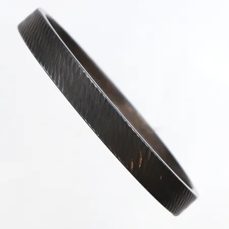 Stelt armband, Ø66mm, bredd 8,2mm, 835/1000 silver. Vikt: 17 g