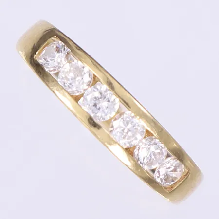 Ring med vita stenar stl:20 bredd 2-5mm 18K Bruttovikt: 5,4g Vikt: 5,4 g
