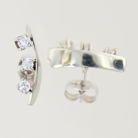 Örhängen blomdekor 14x8mm skruvlås, buckliga, ostämplade minst 18K  Vikt: 0,4 g
