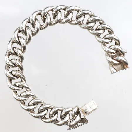 Armband, längd 20cm, bredd 14,6mm, 830/1000 silver. Vikt: 24,9 g
