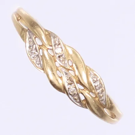 Ring med diamanter totalt 4xca 0,005c stl:17¾ bredd 1-5mm 18K Vikt: 1,2 g