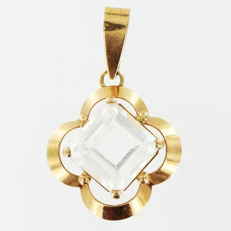 Brosch odlad pärla Ø4mm 54x32mm nagg vid stämpel 18K.  Vikt: 6,3 g