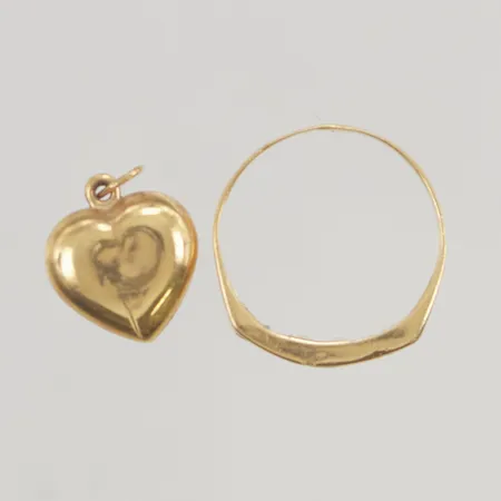 Ring med diamanter 10x ca 0,005ct, stl:18 bredd 4mm 18K 3,3g.