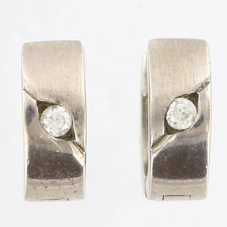 Örhängen Creoler med vita stenar, Ø10mm, bredd: 5mm, 925/1000 silver Vikt: 4,8 g