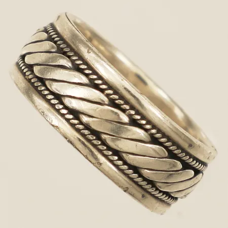 Ring med mönsterdekor stl:17¾, bredd 8mm silver 925/1000 Vikt: 7,3 g