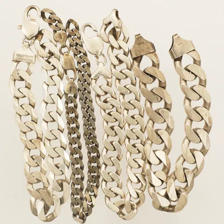 Fyra armband Pansar, defekta silver 925/1000 Vikt: 154,2 g