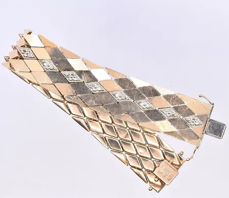 Ringar 23K. Vikt: 9,3 g