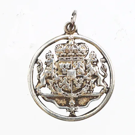 Hänge, Ø16,1mm, längd 21,2mm, 830/1000 silver.  Vikt: 1,6 g