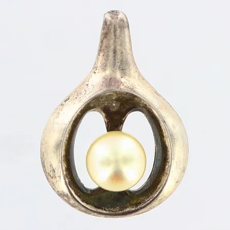 Hänge med pärla längd: 17mm, bredd: 12,5mm, 835/1000 silver Vikt: 0,9 g