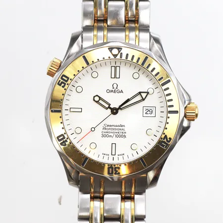 Herrur Omega Seamaster Chronometer, guld på stål, automatisk, Ø40mm, ref: 2332.20.00, srn: 60207019, extra lnkbitar, extra urtavla samt reservdelar, certifikat, box, ytterkartong, bruksslitage, batteribyte krävs, ej funktionstestad, Servicekvitto daterat 2013-03-14.