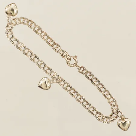 Armband Bismarck med tre integrerade berlocker hjärtan längd 16cm, bredd 3,5mm silver 925/1000 Vikt: 3,6 g