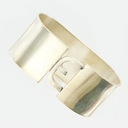Servettring med bokstaven L, 20x47mm, silver 925/1000 Vikt: 22,9 g