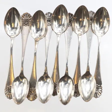 9 Moccaskedar, modell: Snäck, längd 10cm, 830/1000 silver. Vikt: 76,8 g