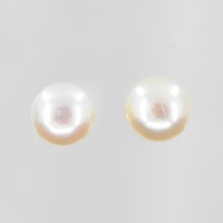 Örhängen med odlade pärlor Ø8mm, skruvlås, 14K. Vikt: 1,9 g