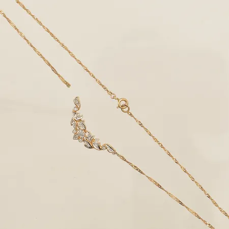 Kedja med integrerat hänge med diamanter 15xca0,005ct längd 41cm bredd 1,4-12,9mm defekt 18K Vikt: 3,7 g