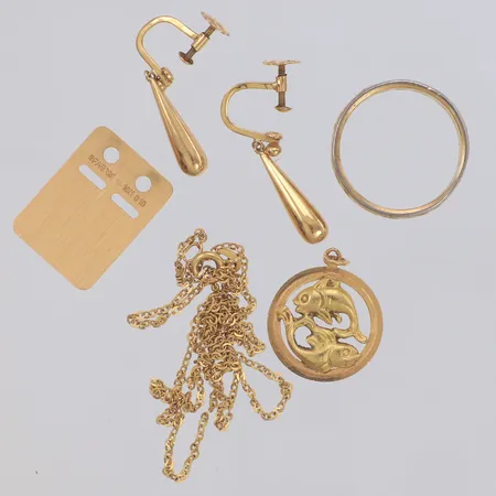 Diverse guld, skadat, defekt, gravyr, 18K Vikt: 16,8 g