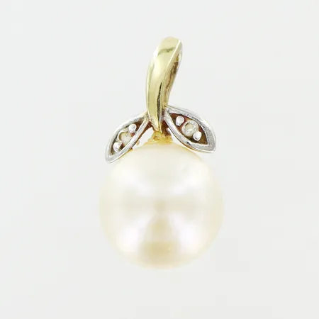 Ring grön sten stl:18¾ bredd 2-15mm vitguld 14K.  Vikt: 3,7 g