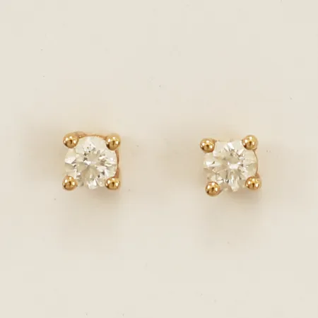 Ett par örhängen med diamanter 2xca0,10ct 3,3x3,3mm 18K Vikt: 1,3 g