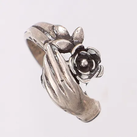 Ring ros stl: 17½, bredd 2,4-11,3mm, silver 925/1000 Vikt: 3,6 g