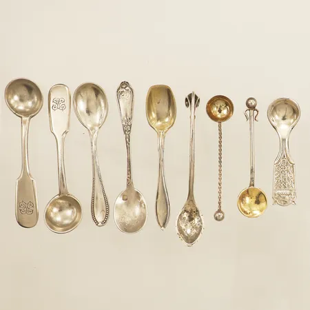 Nio skedar längd 5-7cm silver 830/1000 Vikt: 41,4 g