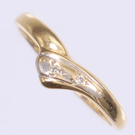Ring med diamanter 2xca 0,005ct stl:16½ bredd 1-5mm 18K  Vikt: 1,5 g