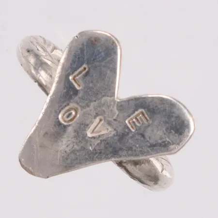 Ring med hjärta stl:20 silver 925/1000 Vikt: 12,5 g