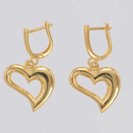 Örhängen, längd 21,5mm, bredd 7,7mm, 18K  Vikt: 2,4 g