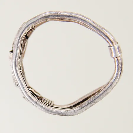 Ring med diamant ca 0,02ct Q Scandinavia stl:18 bredd 2,1 - 8mm silver 925/1000 Vikt: 2,2 g