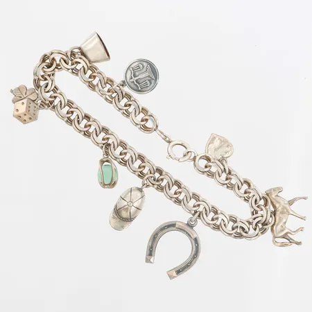 Armband Bismarck med berlocker, längd 20cm, bredd 7-30mm, berlock med hjärta defekt, silver 925/1000 Vikt: 26,3 g